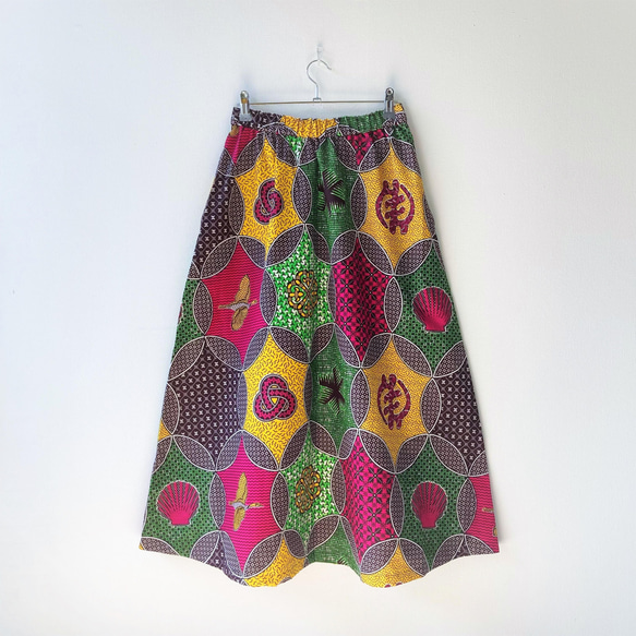 【SALE✦20％OFF】ギャザーロングスカート（Aライン）／マキシスカート／Adinkra柄（緑×ピンク×黄） 1枚目の画像