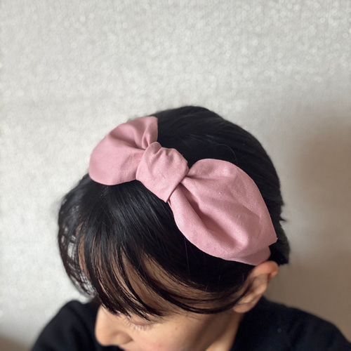 リボンカチューシャ（くすみピンク・うさ耳リボン）chika キッズ&大人