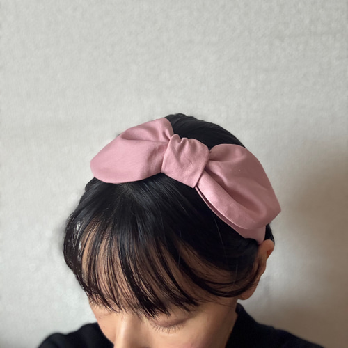 リボンカチューシャ（くすみピンク・うさ耳リボン）chika キッズ&大人