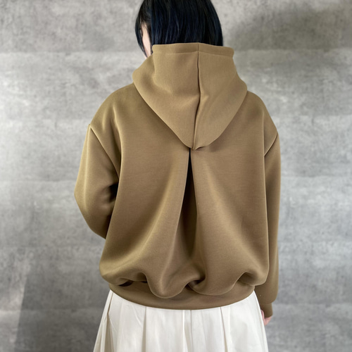 ラスト1点 【送料無料】 バッグデザイン 軽い着心地 ダンボールニット