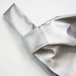 [2 種顏色] 超輕量單把包！ (85g) 由優質銀色純素皮革製成（定制） 第5張的照片