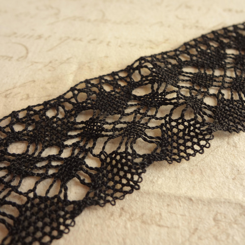 お値下げ‼️アンティークレース・フランスフィレレース フランスから届いたアンティークのドイリー、フィレレースの