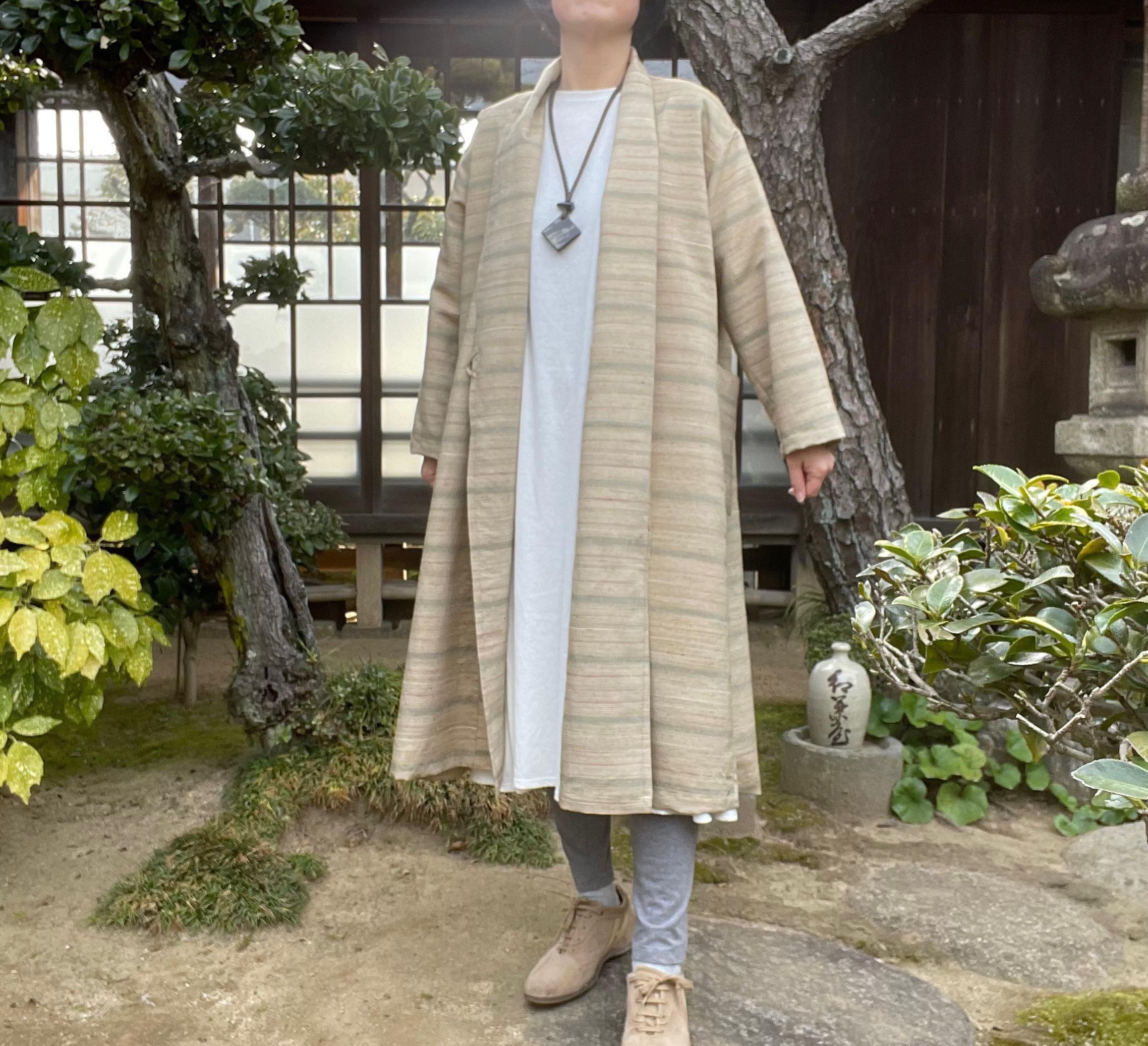 着物古布使用リメイクコート 着物リメイク】手織りの羽織りコート/絹/後ろギャザー