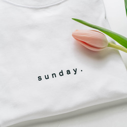 オーバービッグTシャツ「sunday.」／ホワイト（白） 3枚目の画像