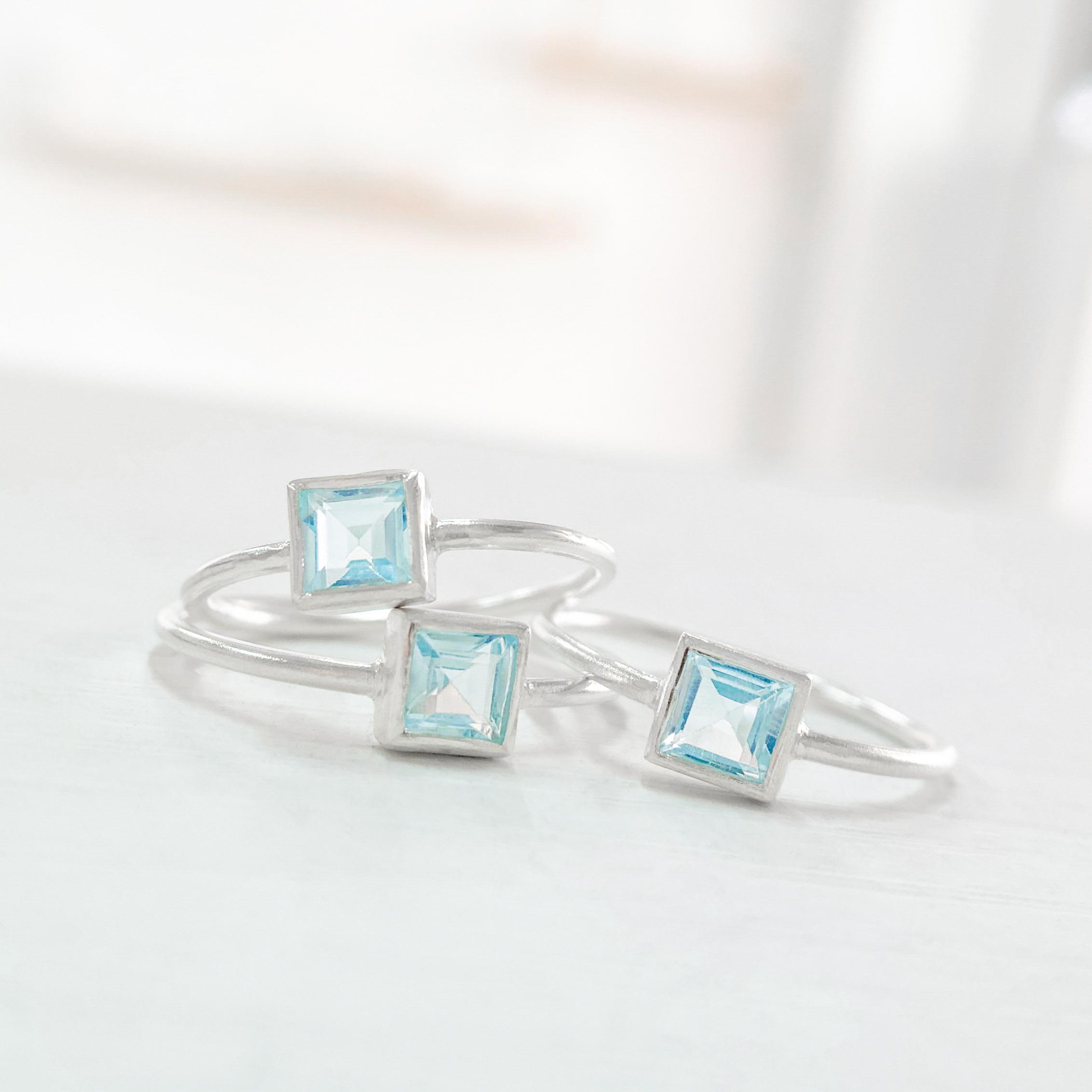 純銀玫瑰花S925耳針Item: Rose s925 earring/ LE1800 Size: 10mm