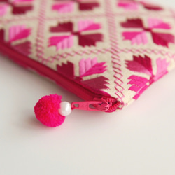 インド刺繍 フラットファスナーポーチ "Flower Work" ピンク 5枚目の画像