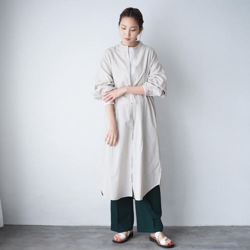 ストライプ バンドカラーシャツワンピース ベージュ ワンピース