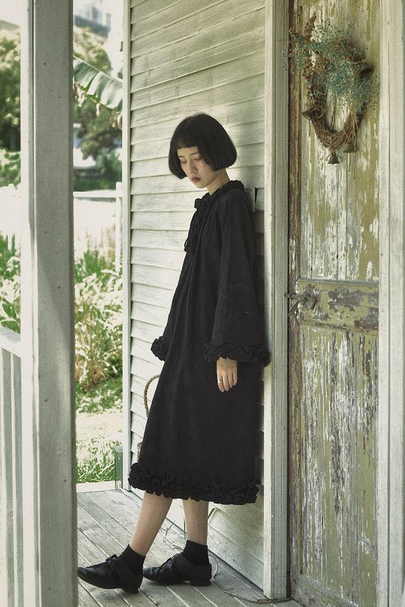 黑色 手工立體花小黑裙 復古少女日系寬鬆暗黑洋裝純棉提花連身裙 第5張的照片