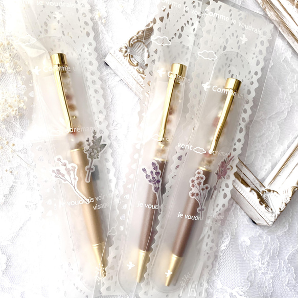 ⚫︎特集ページ掲載⚫︎金箔入りアンティーク＊(名入れ可)ハーバリウムボールペン 4枚目の画像