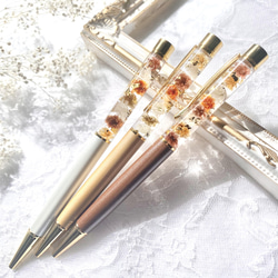⚫︎特集ページ掲載⚫︎金箔入りアンティーク＊(名入れ可)ハーバリウムボールペン 2枚目の画像