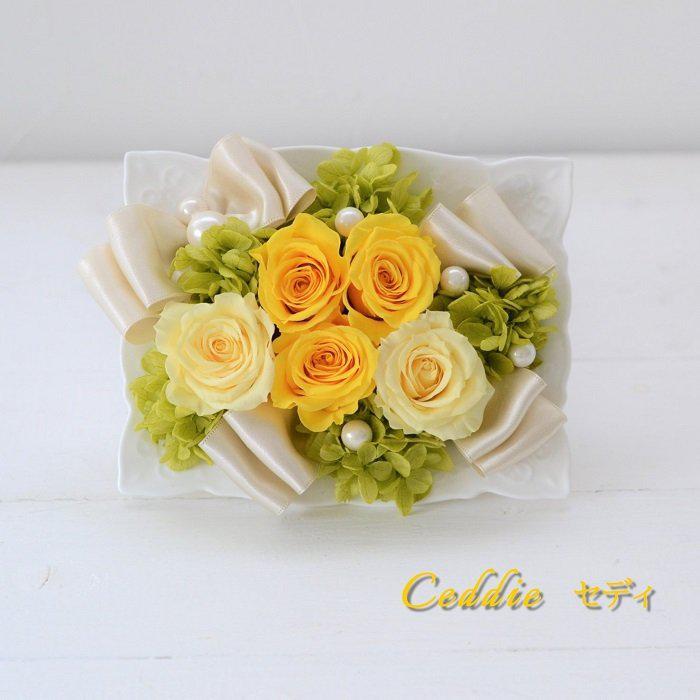 プリザーブドフラワー 母の日【完成品　送料無料】飾り方３WAY　お洒落な花器 誕生日　お祝い　お洒落　人気 お見舞い