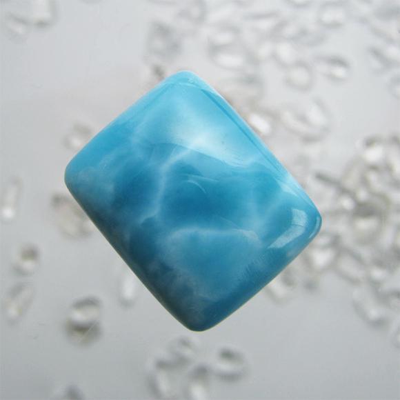 ラリマールース　【送料込】　LMR213　ドミニカ共和国の石研磨職人の旦那から送ってもらってます　larimar　直輸入