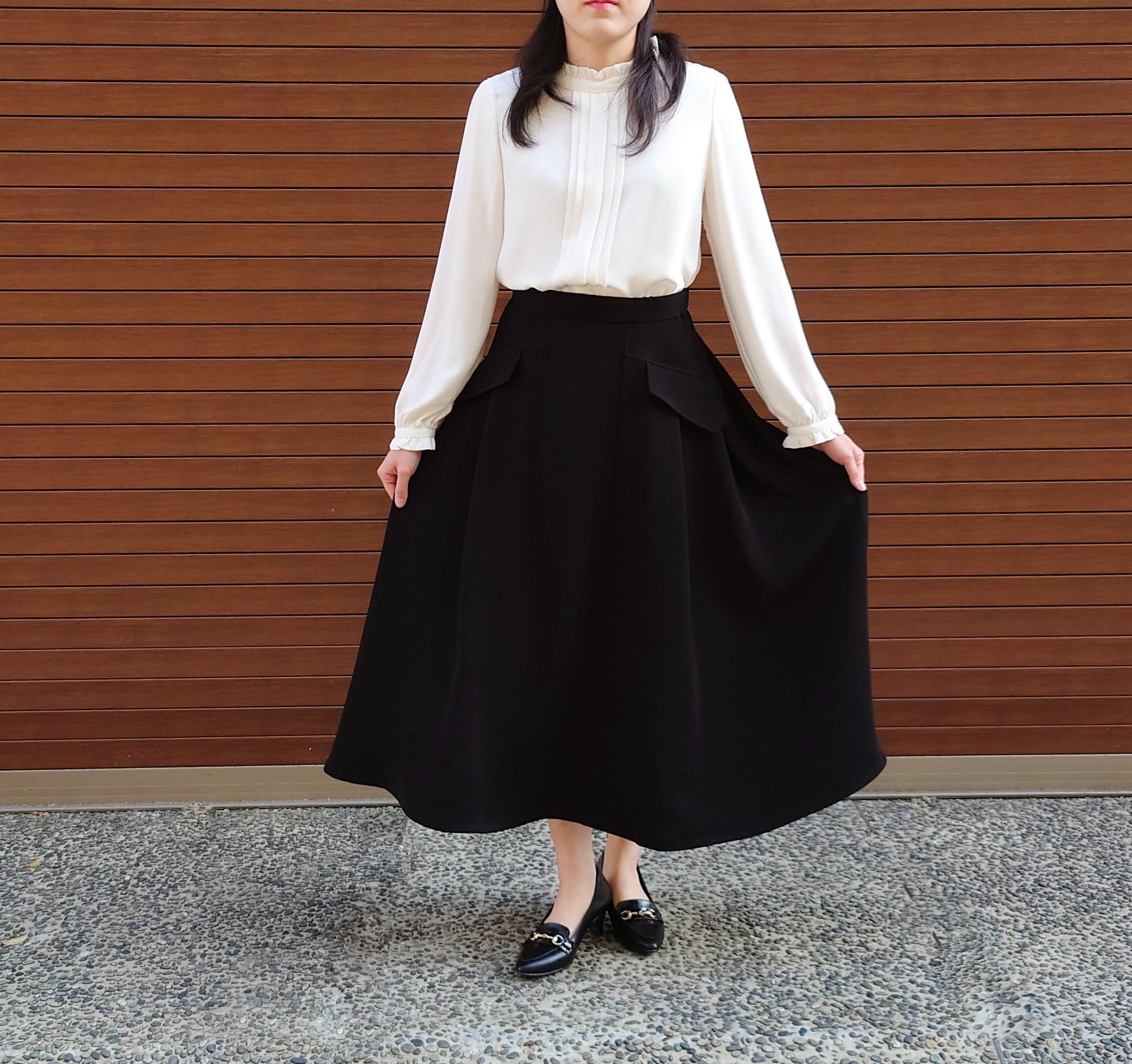 前タックフレアースカート　Lサイズ（Mサイズ有）ゴム 上品で裏サテンサラッとした着心地✩.ストレッチ フォーマル
