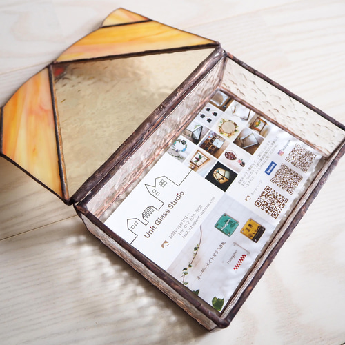 母の日のプレゼントにも♪レター風アンティークなステンドグラス