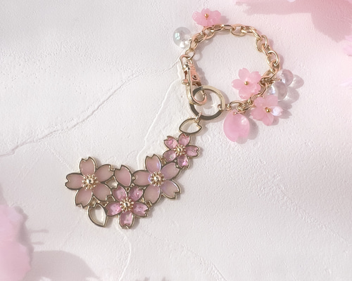 桜のバッグチャーム］桜 花びら 春 バッグチャーム ゴールド レジン 桜