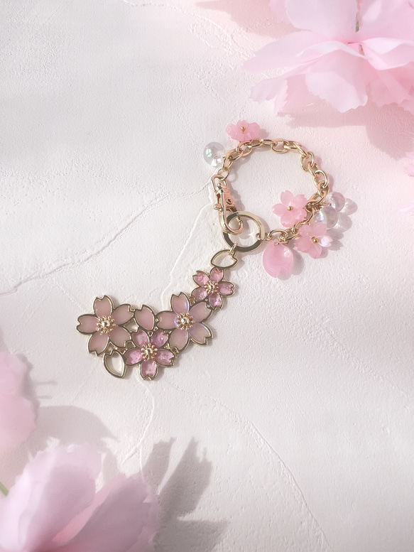 桜のバッグチャーム］桜 花びら 春 バッグチャーム ゴールド レジン 桜