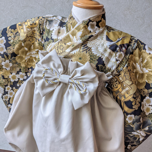 大人気新作 ベビー袴 ハンドメイド 鶴金ラメ✕ベージュ その他