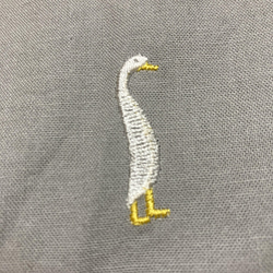 ガチョウの刺繍が入ってる珍しいスカート**グレー 3枚目の画像
