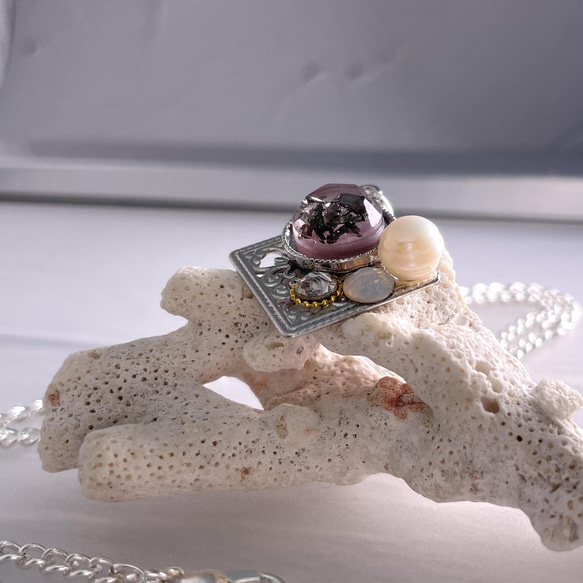 隕石★入り ビジューネックレス 薄墨桜色 天然パール 本真珠 オパール 2枚目の画像