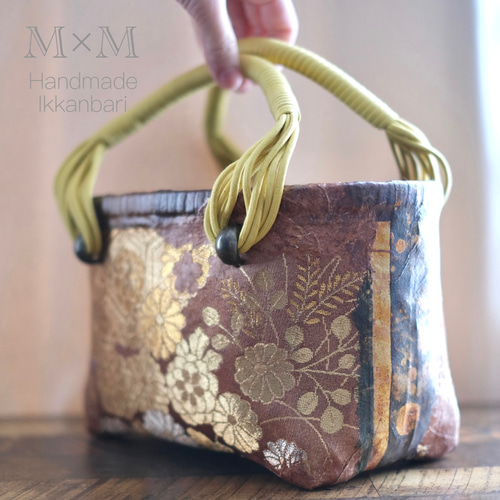 一閑張り籠バッグ(刺繍模様)