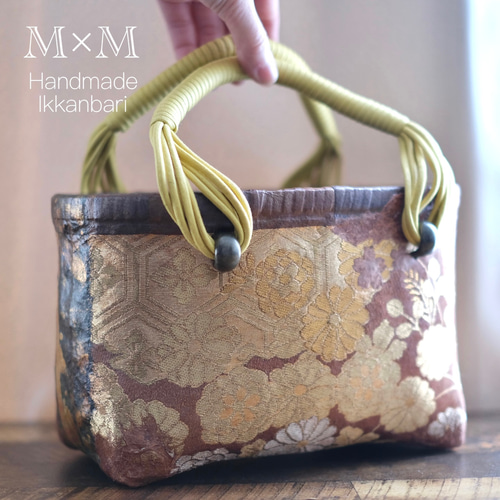 一閑張り籠バッグ(刺繍模様) Amazon.co.jp: ◉ 一閑張り 竹籠バック 柿渋染め 古文書 桜模様
