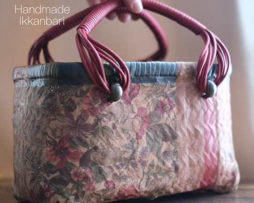 花柄　一閑張りカゴバック 送料無料◇一閑張り◇赤系花柄ミニかごバッグ かごバッグ M×M