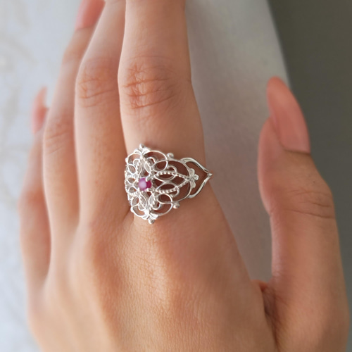 リング 指輪　透かしリング　ルビー Pt900 ルビー 0.77ct ダイヤモンド 0.91ct リング 透かし彫り