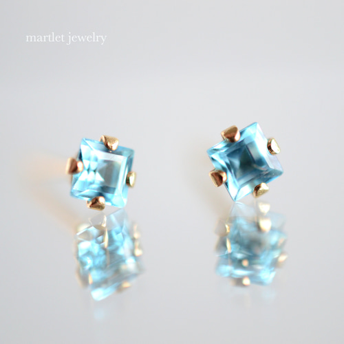 14kgf スイスブルートパーズ スクエア(4本爪/3mm) 天然石ピアス 11月  