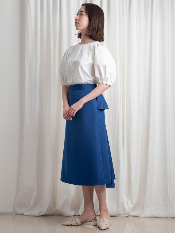 ドレスのように華やかなバックスタイルの《Aラインバッスルスカート》フレンチブルー 10枚目の画像