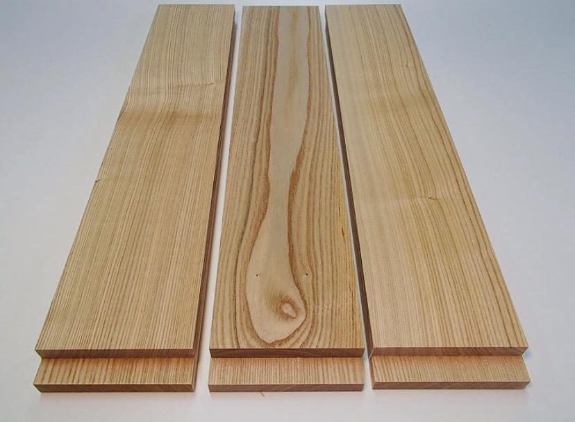 M1157 黒柿 孔雀杢 希少材 端材 一枚板 （M1199 黒柿 孔雀杢 希少材 端 