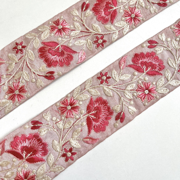 【SALE/50cm】インド刺繍リボン ピンク　シルク　SS381 1枚目の画像