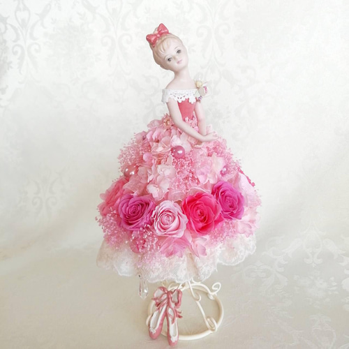 【お見本】ハーフドールアレンジ　プリザーブドフラワー　磁器人形　陶器 ハーフドール 【 アントワネット 】 磁器 人形 レース ドール