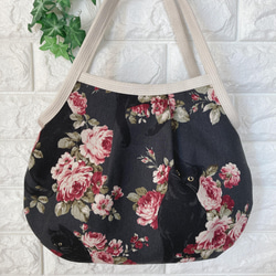 黒と白の花柄 グラニーバッグ Creema限定】毛糸のお花モチーフバック(モノトーン)受注制作