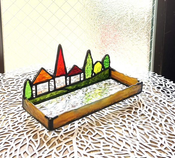 赤い三角屋根のハウスの小物入れ　ステンドグラス　プレゼント　ペン皿 3枚目の画像