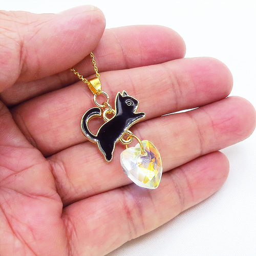 シルバー925 黒猫モチーフとスワロフスキー・クリスタルのネックレス