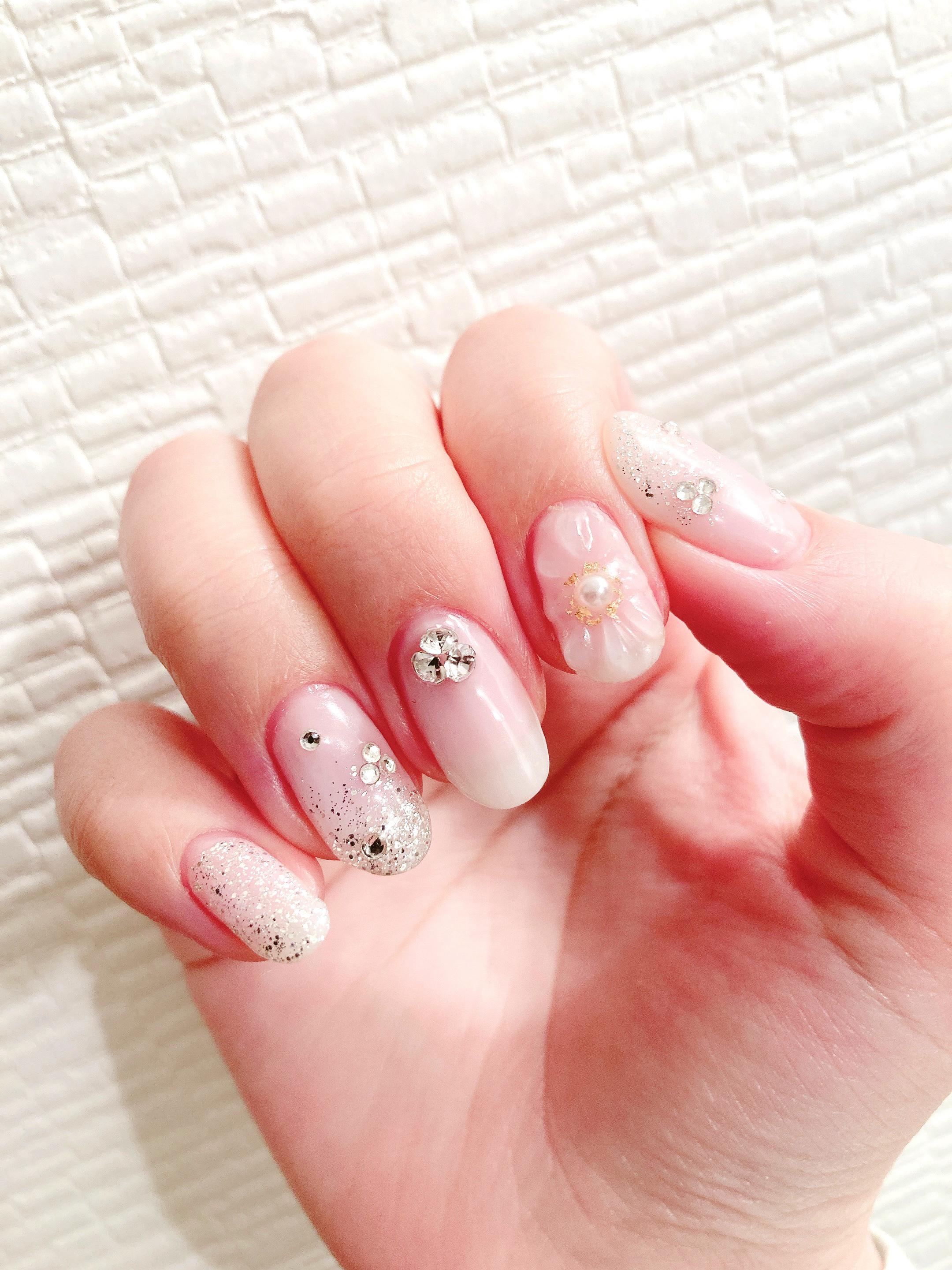 ぷっくりフラワーネイル ネイルチップ（つけ爪） 猫背 通販