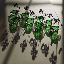 「スミレ」春待草・ハルマチソウ・ステンドグラス・窓辺にちょこんとシリーズ 2枚目の画像