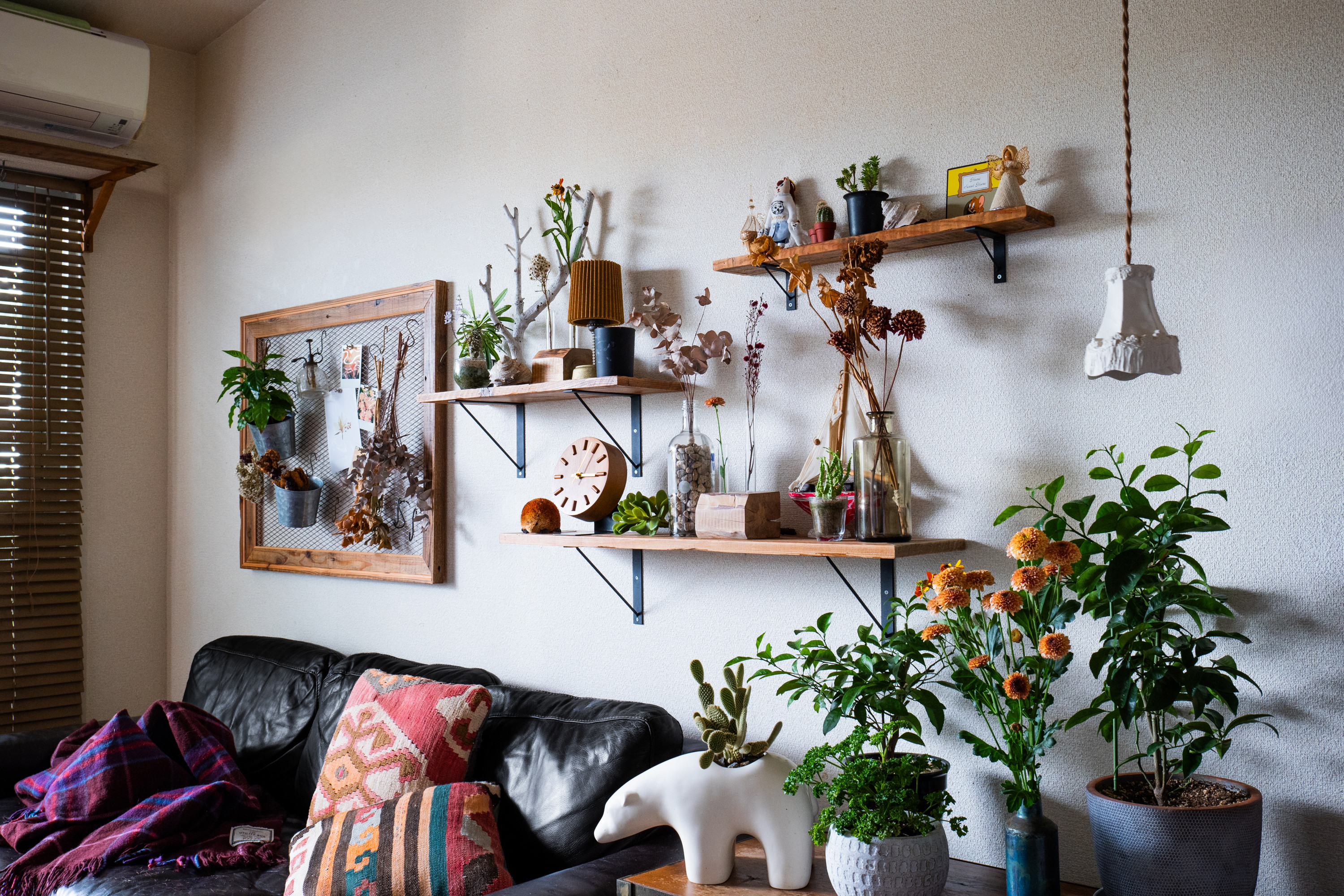 【受注製作｜90×20ｃｍ／ウォールシェルフ】パレット材再利用｜サイズオーダー｜飾り棚｜壁面収納｜ディスプレイ｜観葉植物