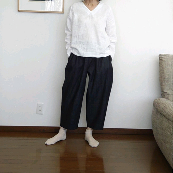 岡山デニムのゆったりたっぷりパンツ　ネイビー 2枚目の画像