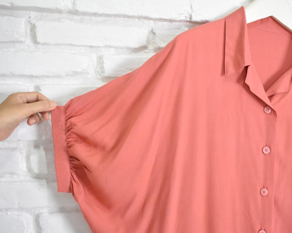 ビッグシルエットのドルマンシャツ　＜コーラル＞ 人気・おすすめ｜使いやすい・旅行におすすめ 品質保証 全国発送 日本国内発送・最短翌日お届け