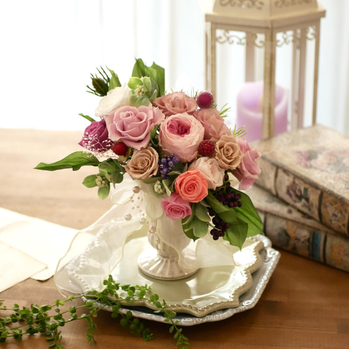 ◇ハンドメイド◇豪華 プリザーブドフラワーアレンジ (台座はビレロイ  