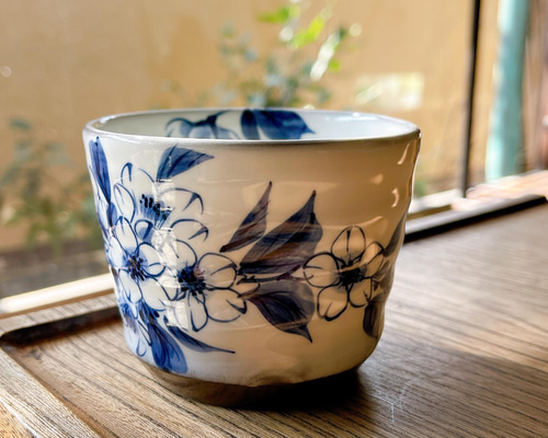 煎茶碗　２つ　染付　　お猪口にも！　京焼？ 柳桜園×京焼】柳櫻園各種最高級品詰合せ×宮川香斎作 煎茶碗2客