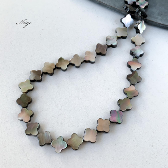 高品質ブラックシェル（黒蝶貝）AAA フラワーモチーフ10×10×3mm