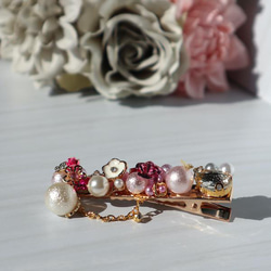 スエード×スワロフスキー さくら色 くすみカラー お花のバナナクリップ