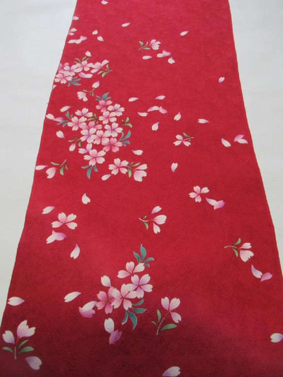 紅色京都友禪櫻花圖案純絲徽章設計丹後 chirimen 右背身體 No.146-8 [100cm×38cm] 新未使用 furi 第3張的照片