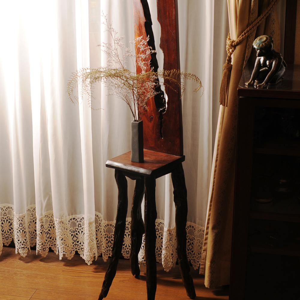 流木の椅子風置台１０２００９