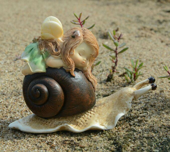 かわいい天使花精霊とカタツムリ置物』 その他置物 kkkg 通販 13577543