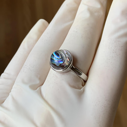ガラス×アバロンシェル 10mm シンプル ベゼル リング 指輪 フリーサイズ マーブル オーロラ 7枚目の画像