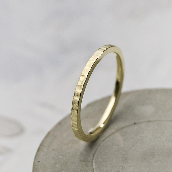 つや消し縦槌目 真鍮フラットリング 1.5mm幅 MATTE VERTICAL｜BRASS RING｜700 1枚目の画像