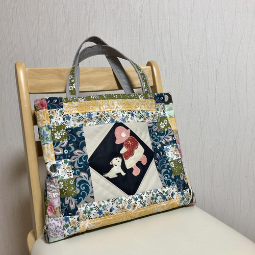 パッチワークキルトバック 仲良しスーちゃんとワンコ A4対応